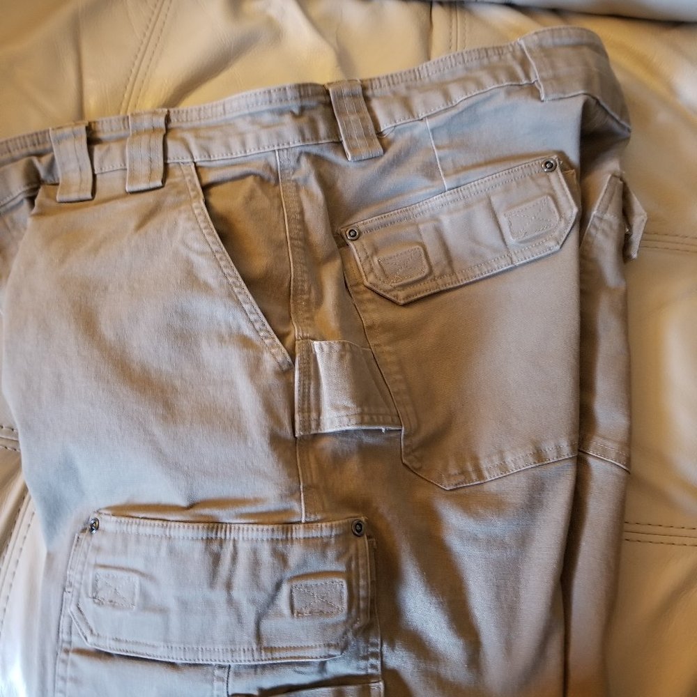 Duluth Flex Fire Hose Cargo Pants